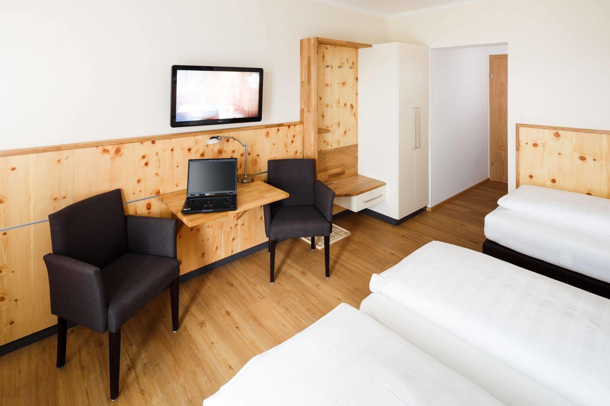 Pension Jageredt Nussbach Extérieur photo