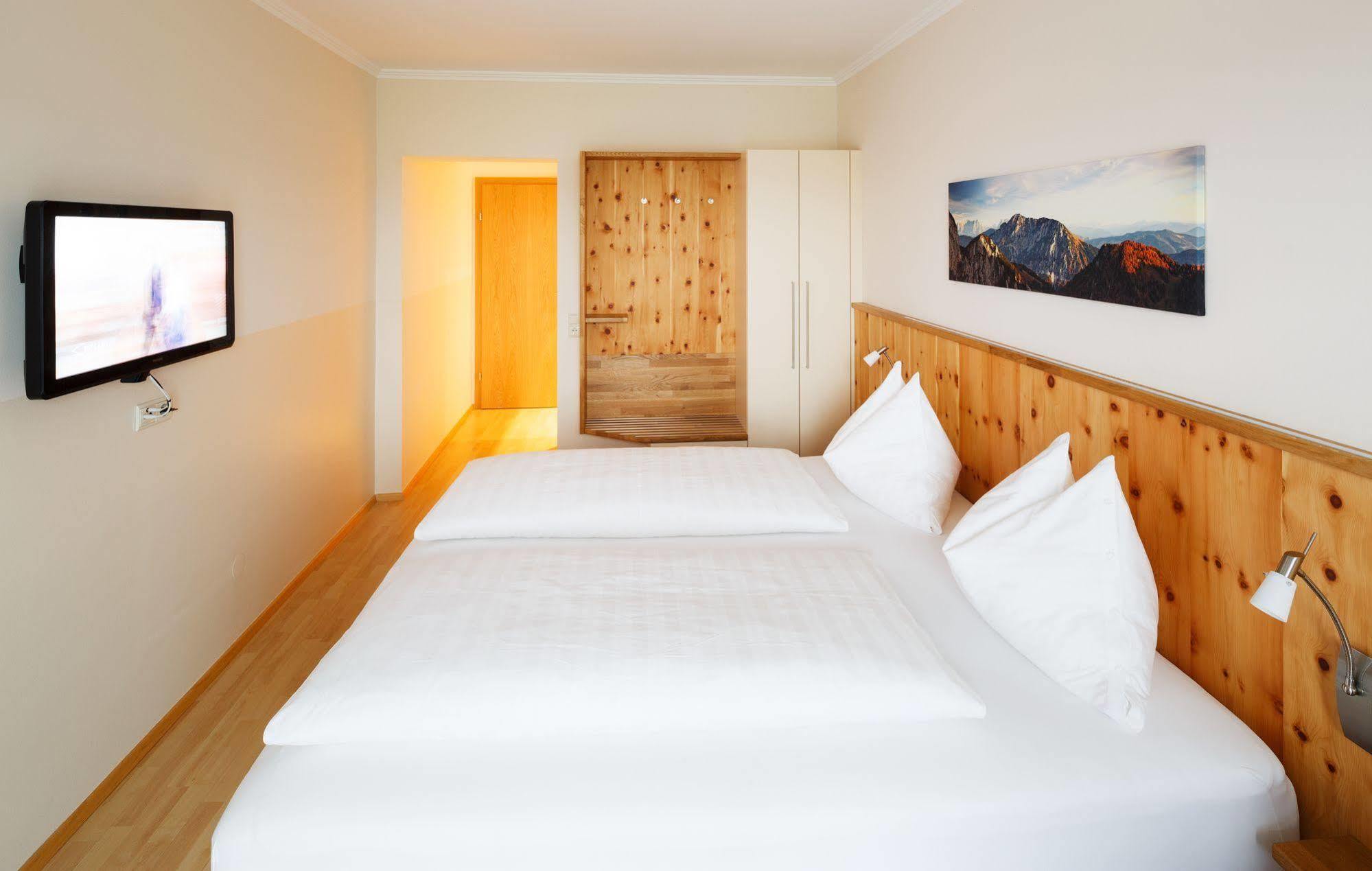 Pension Jageredt Nussbach Extérieur photo